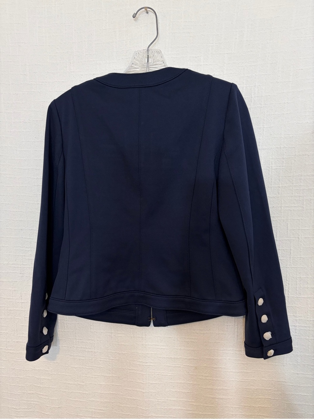 White House Black Market Women's Navy Short Jacket w/ Pockets size 6 - Picture 4 of 4